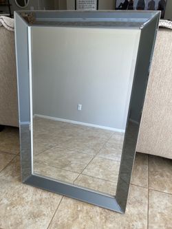 Rectangle beveled glass mirror 24 x 36 inches
