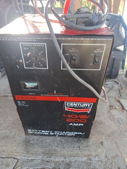 CENTURY BATTERY CHARGER AND JUMPSTARTER 