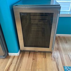 24” Perlick Undercounter Refrigerator