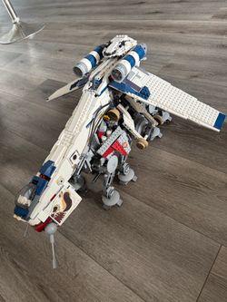 Star Wars Republic Dropship with AT-OK walker