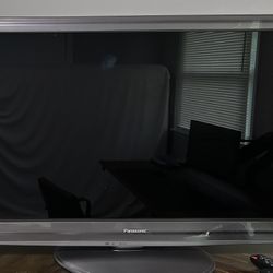 Flat Screen LCD Panasonic 42 Inch TV