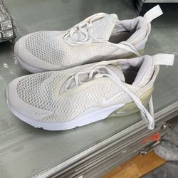 Air270 Nikes 1.5 Y In Good Condition