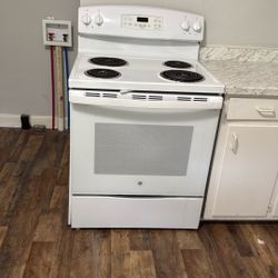 GE Electric Stove. Works Great! 100.00