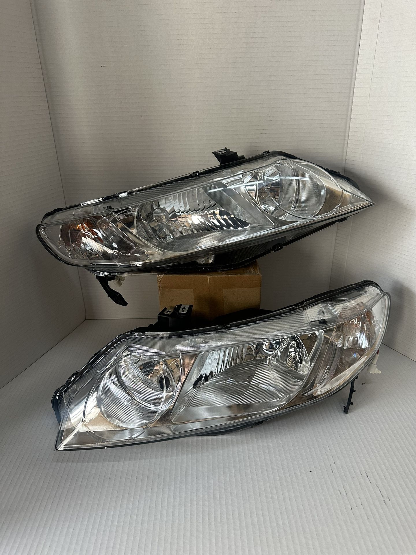 Honda Civic 2006-2011 Headlight