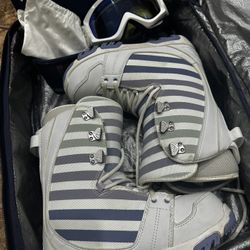 Women’s Full Kit of Snowboarding Gear
