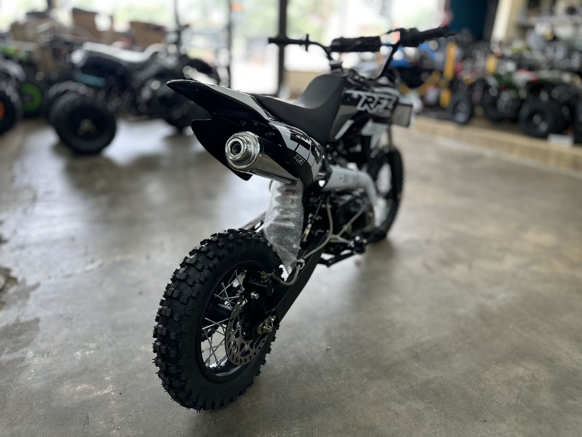 Apollo RFZ 110cc Kids Dirt Bike/Automatic/4 Stroke Gas Engine