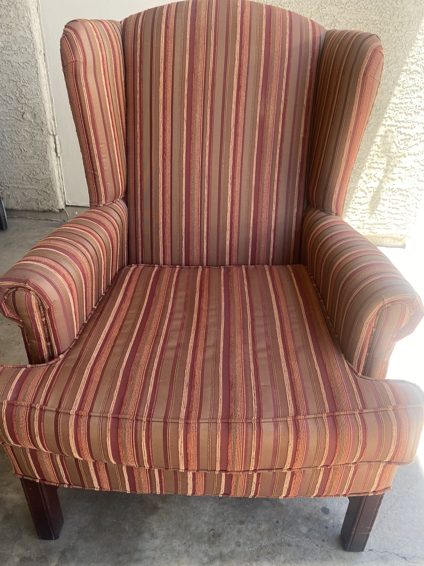 Wing Back Chair Excellent Condition Looks Like New