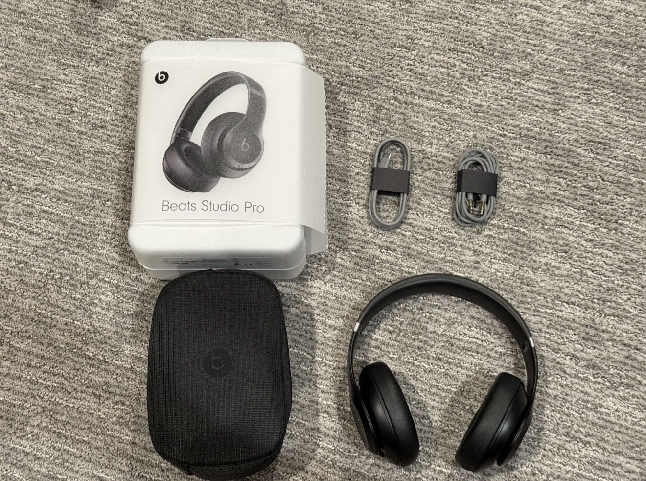 Beats Studio Pro Wireless Over-Ear Noise-Cancelling Headphones Black