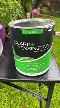 CLARK&KENSINGTON Paint And Primer Premium Interior Ultra White Satin 3/4 Of A Gallon