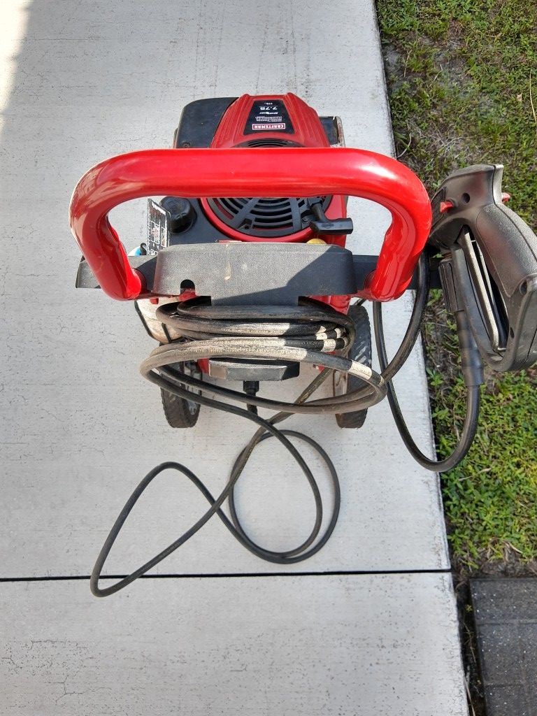 Craftsman 2700 psi power washer Briggs motor for Sale in Jupiter, FL