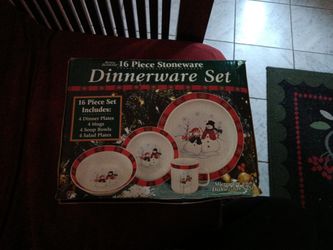 Dinnerware Set