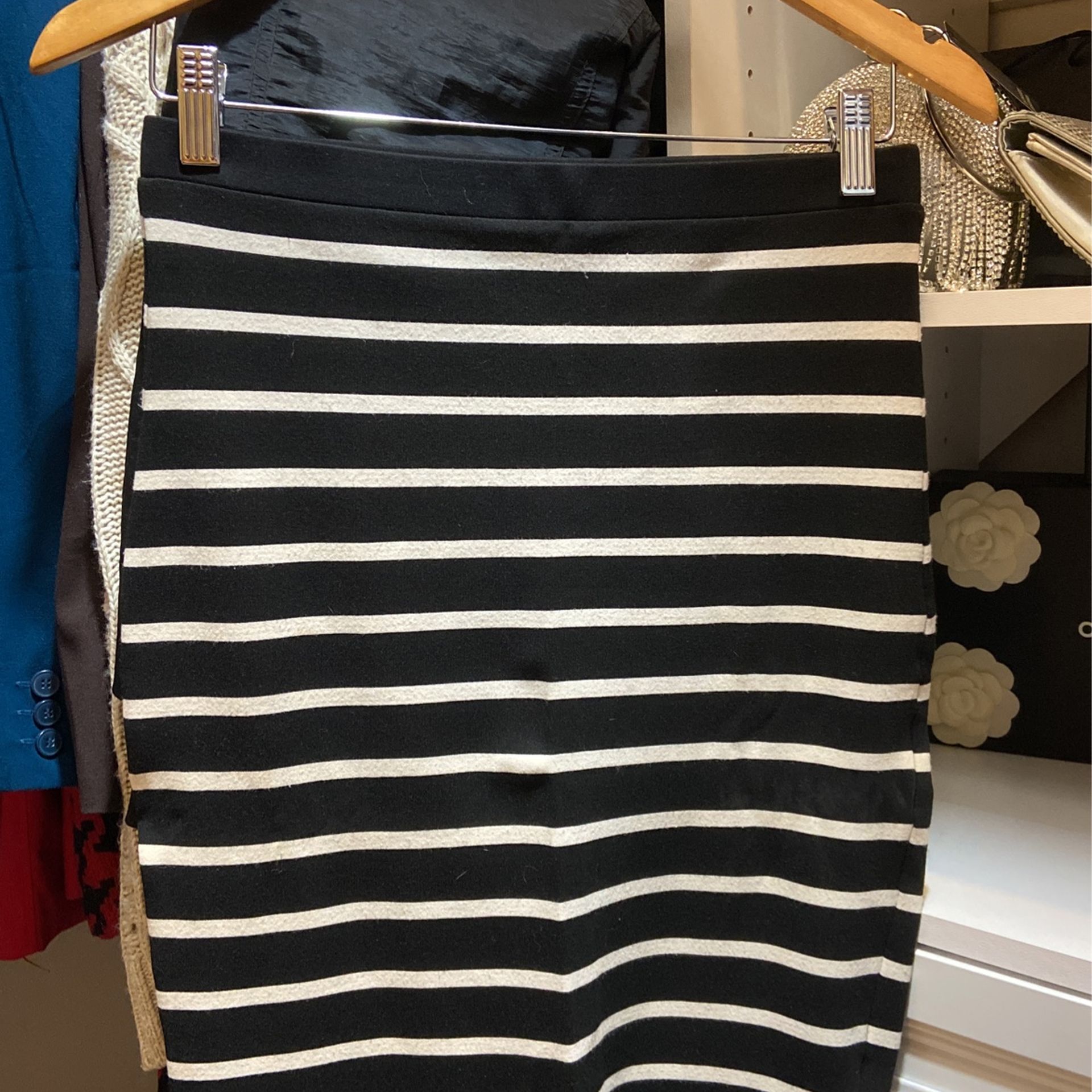 Stripped Pencil Skirt