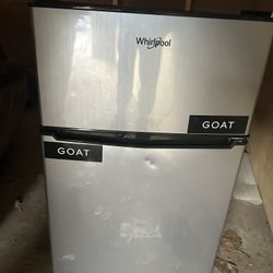 Mini Whirlpool Refrigerator 