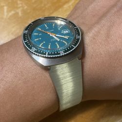 Vintage Waltham Mechanical Diver Date Wristwatch