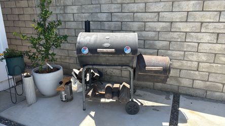 Char-Griller BBQ