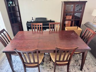 Dining room table and chair set