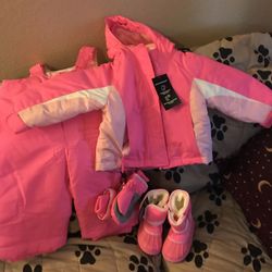 Complete toddler snow suit.. New with tags