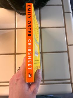 Cribsheet by Emily Oster Paperback