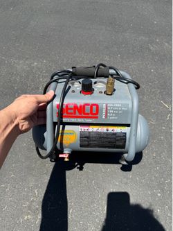 Senco PC1010N 1 Gallon Oil-Free Portable Air Compressor – Works Great