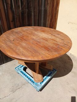 Table and 2 chairs