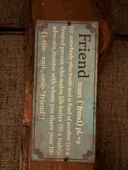 Friend Plaque With Hooks