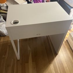 IKEA Desk Micke Style White, Like New