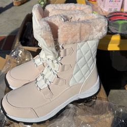 Women’s Water Proof Winter Boots 