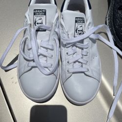 Shoes Adidas Size 6