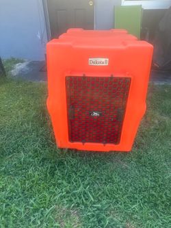 Dakota XL heavy duty dog kennel