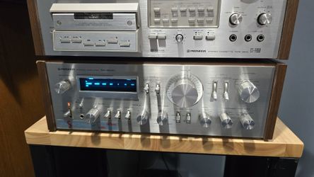 Pioneer SA-9800 Stereo Amplifier.