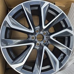 One 2020 to 2026 Toyota Corolla SE/ XSE  oem rim.