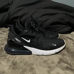 Men’s Nike Shoes Size 7