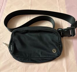 Lululemon bag
