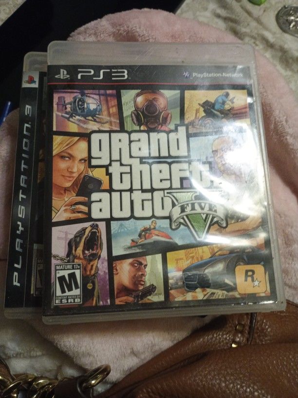 Grand Theft Auto 4 And 5 PS3