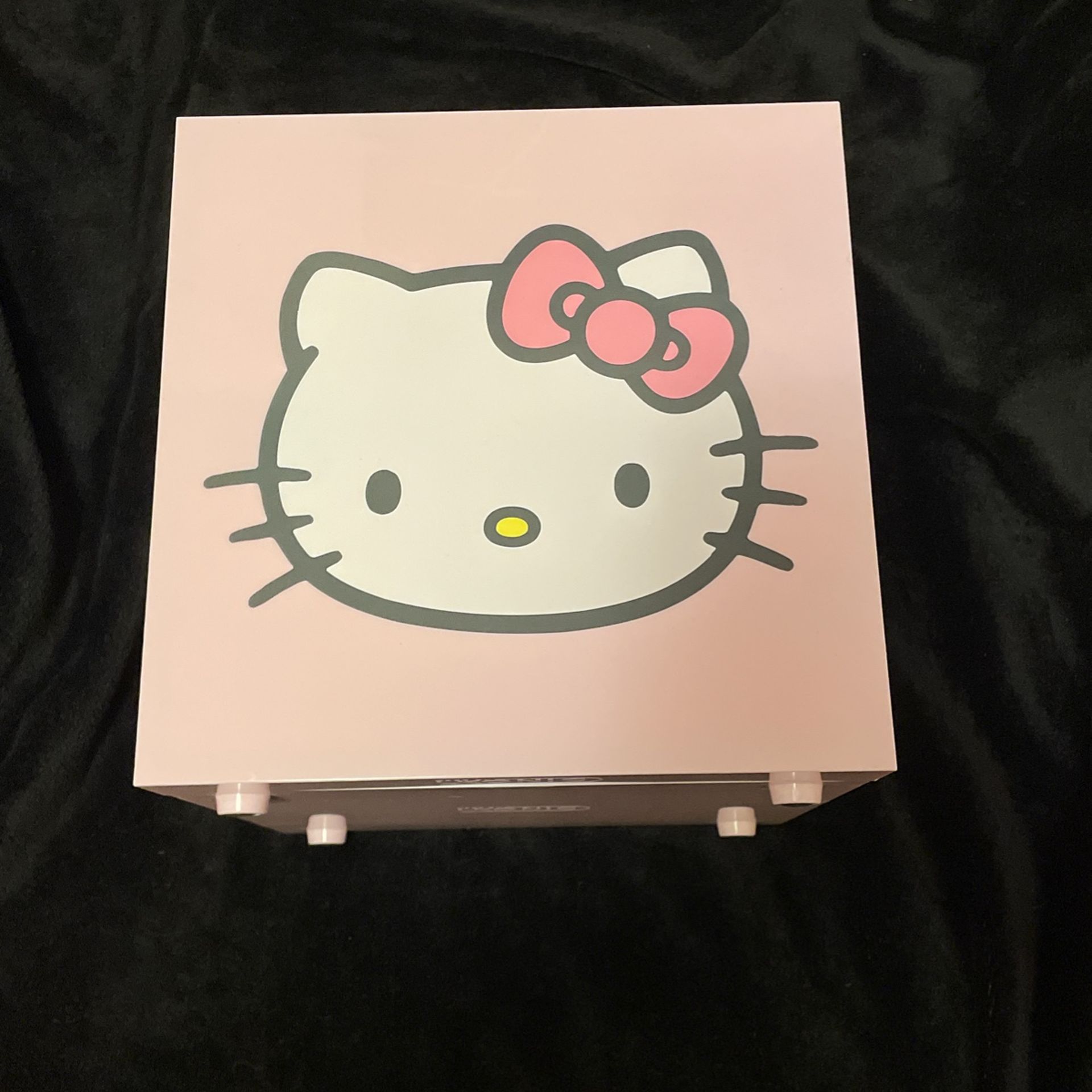 Hello Kitty Mini Fridge 