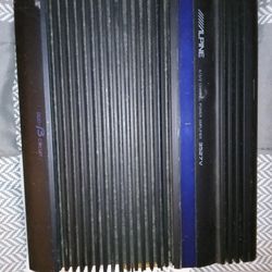 Alpine Amplifier 