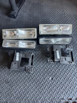 Headlights Chevy 1994 like new