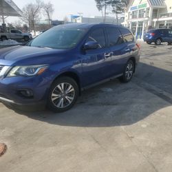 2017 Nissan Pathfinder