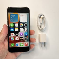 iPhone 8 - UNLOCKED - Like New 