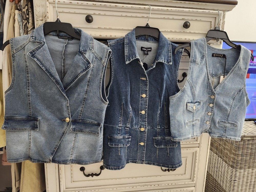 JEANS VESTS JACKETS WOMEN SIZES M-L $15 NEW GOOD BRANDS
