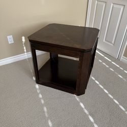 Solid Wood End Table 
