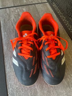 Youth Boys Adidas Predators Soccer Cleats