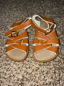 Salt waters size 8c like new condition