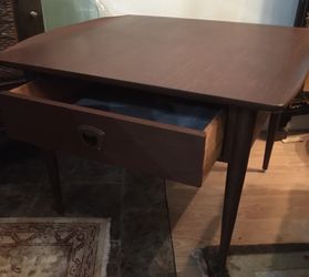  Table MCM - Large End Table Mid-Century Bassett.  Original Nightstand or Side Table 28x28.75”x29.5”tall Absolutely classic MCM Authentic
