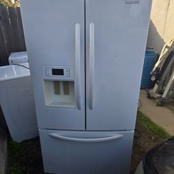 Kenmore French Door Refrigerator/ Freezer