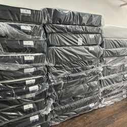 Mattress Blow Out Event This Weekend! 