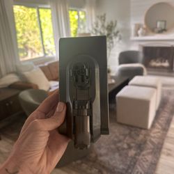 Dyson V-15 Battery