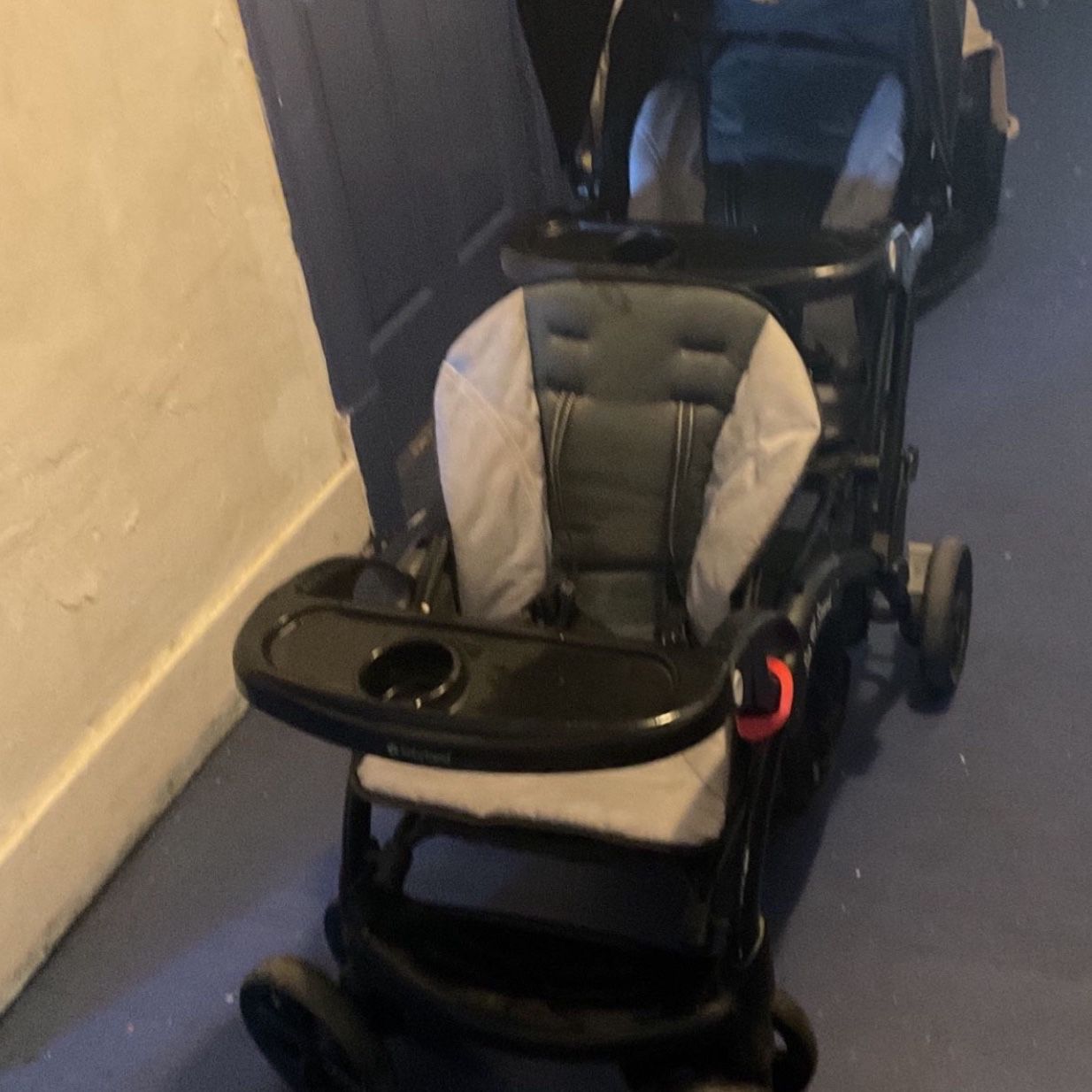 Twin Baby Stroller(NEW In Good Condition)