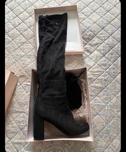 CL thigh highs