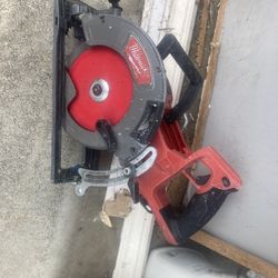 Milwaukee M18 Fuel Rear Handle Circular Saw